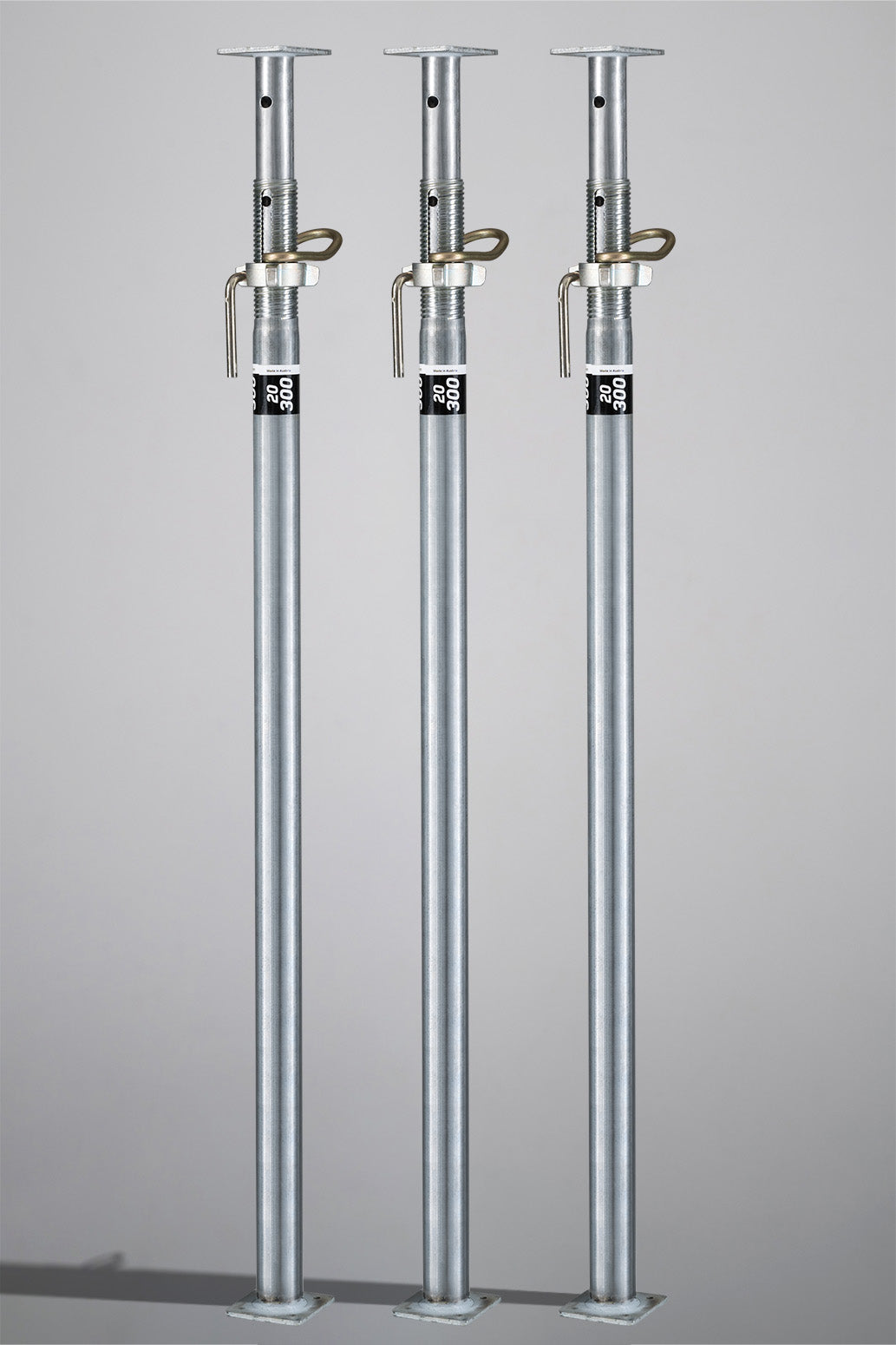 SET 1: 3x Form-on Stützen B/D300 und 1x Bautri "Work"