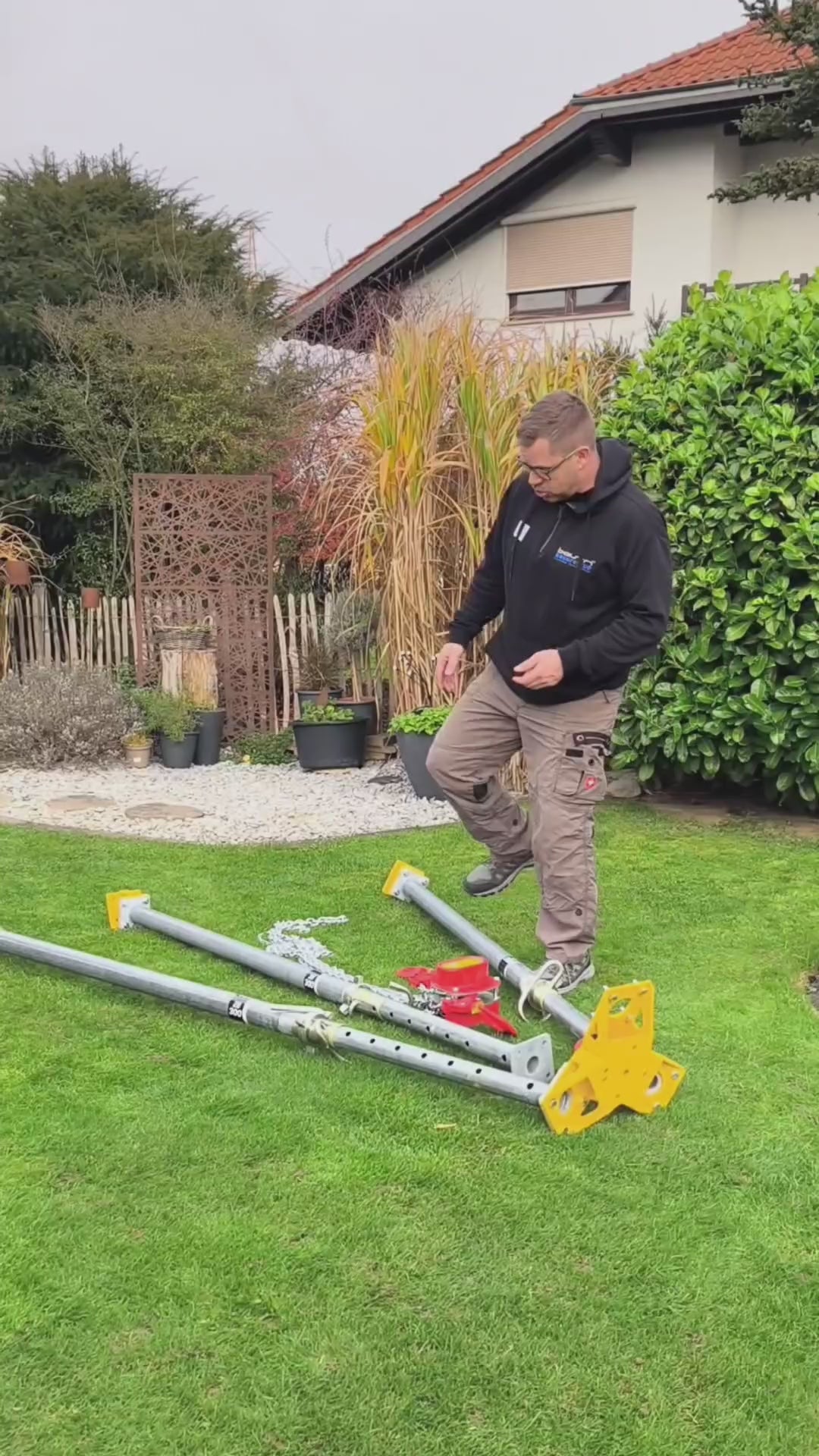 Video laden: Aufbau Bautri-System